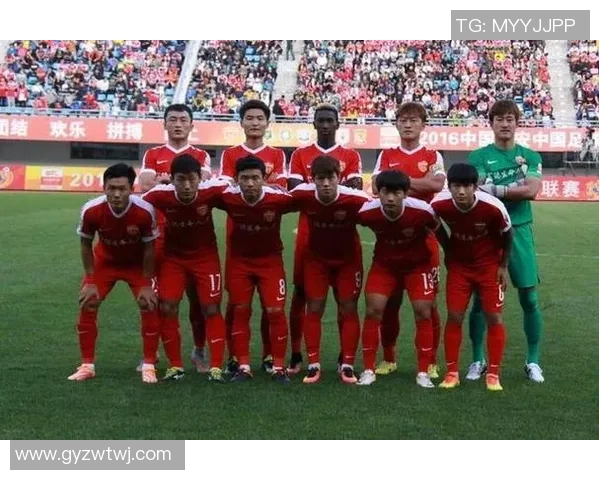 上海乒乓球队以99分稳居世界锦标赛积分榜首位展现强劲实力 上海乒乓球队以99分稳居世界锦标赛积分榜首位展现强劲实力