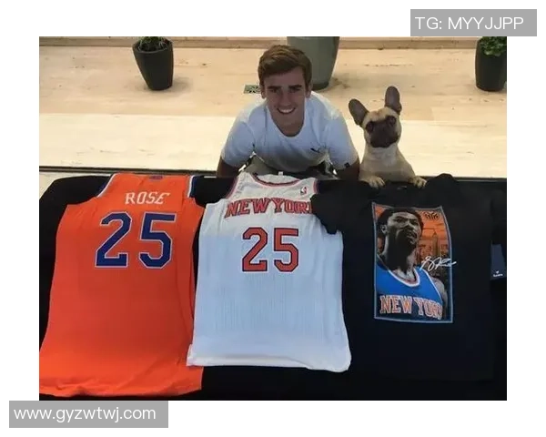 罗斯在街头偶遇足球明星的惊喜瞬间揭秘 罗斯在街头偶遇足球明星的惊喜瞬间揭秘