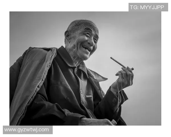 经常挨骂的足球明星背后的辛酸故事与不为人知的努力 经常挨骂的足球明星背后的辛酸故事与不为人知的努力