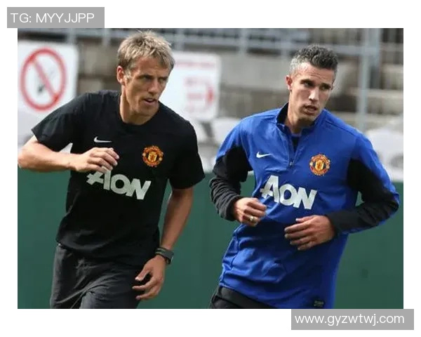 足球明星与冰球运动员的职业生涯差异及影响因素探讨 足球明星与冰球运动员的职业生涯差异及影响因素探讨